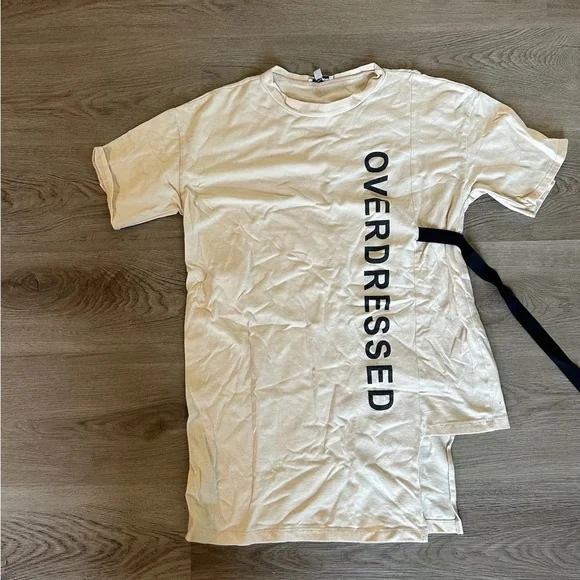 Overdressed Tunic Top - Picture 2 of 4